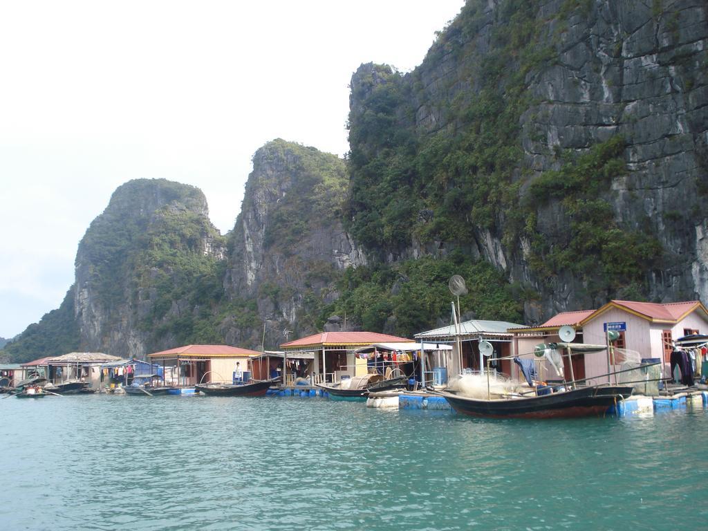 Halong Happy Hostel (Adults Only) Ha Long Exterior foto